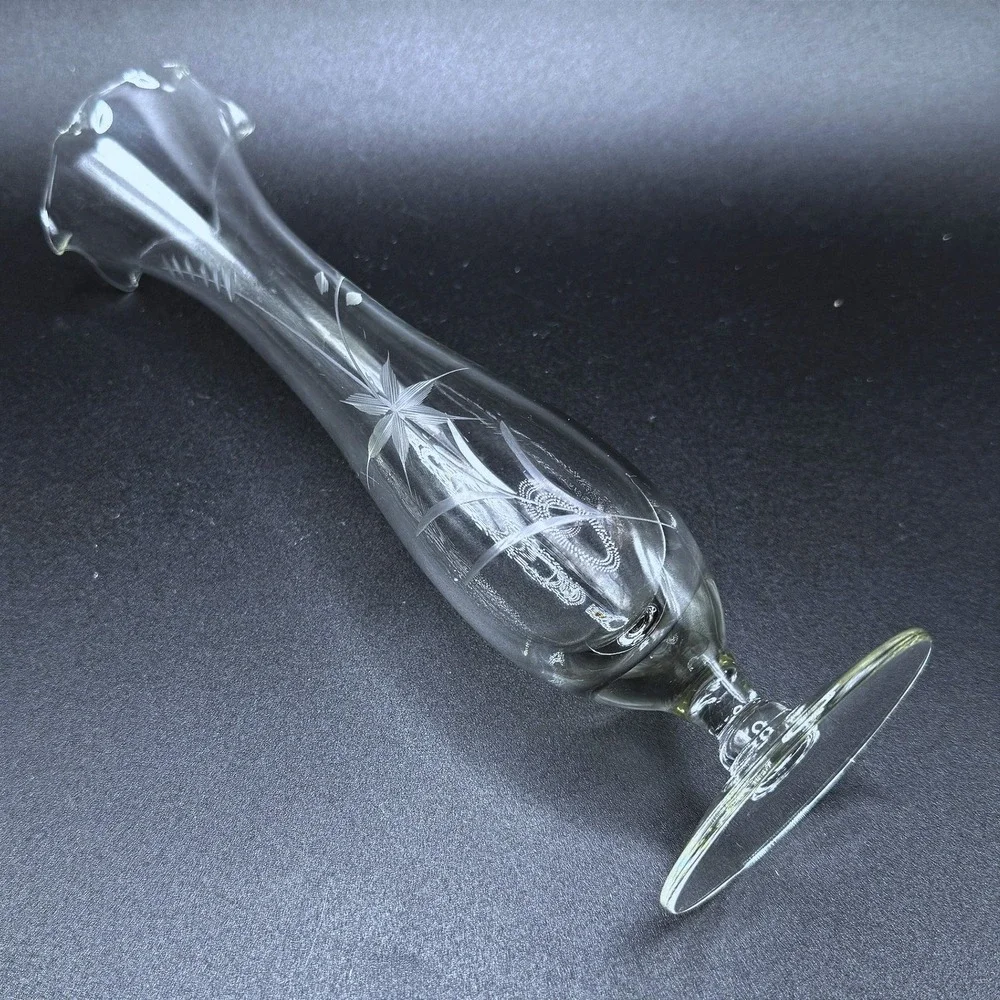 Vintage Etched Crystal Bud Vase Ruffled‎ Rim Pedestal Foot Floral Starburst